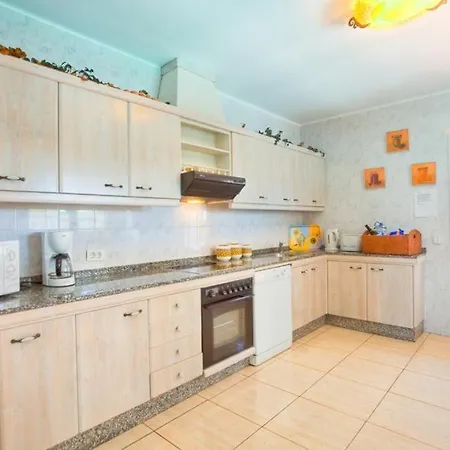 Puerto Del Carmen Sleeps 6 Pool Wifi Willa