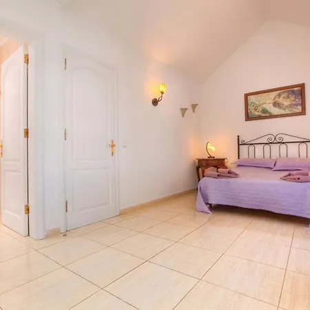 Puerto Del Carmen Sleeps 6 Pool Wifi Willa *